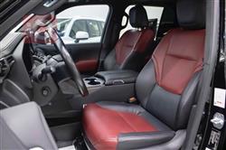 تۆیۆتا لاند کروزەر